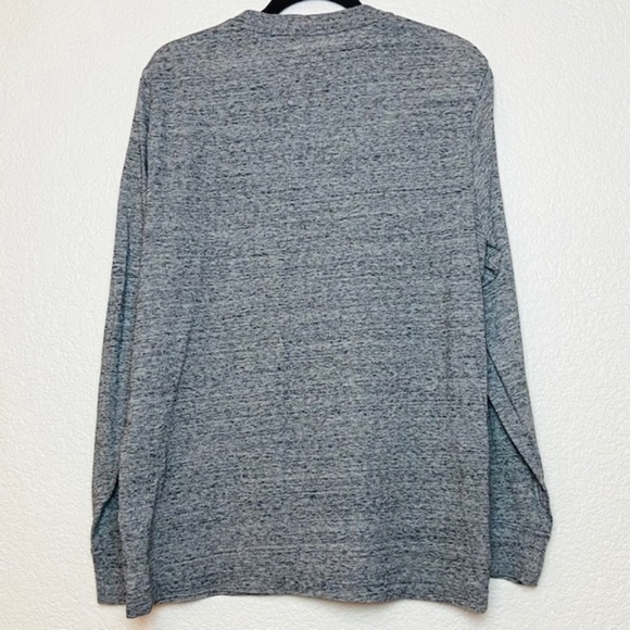 OLD NAVY Men's Gray Long Sleeve 3 Button Shirt Lg - Picture 2 of 6
